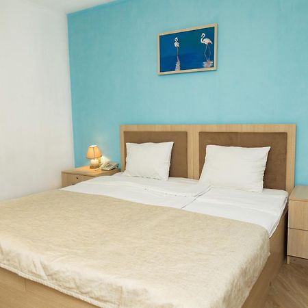 Flamingo Hotel Баку Екстериор снимка