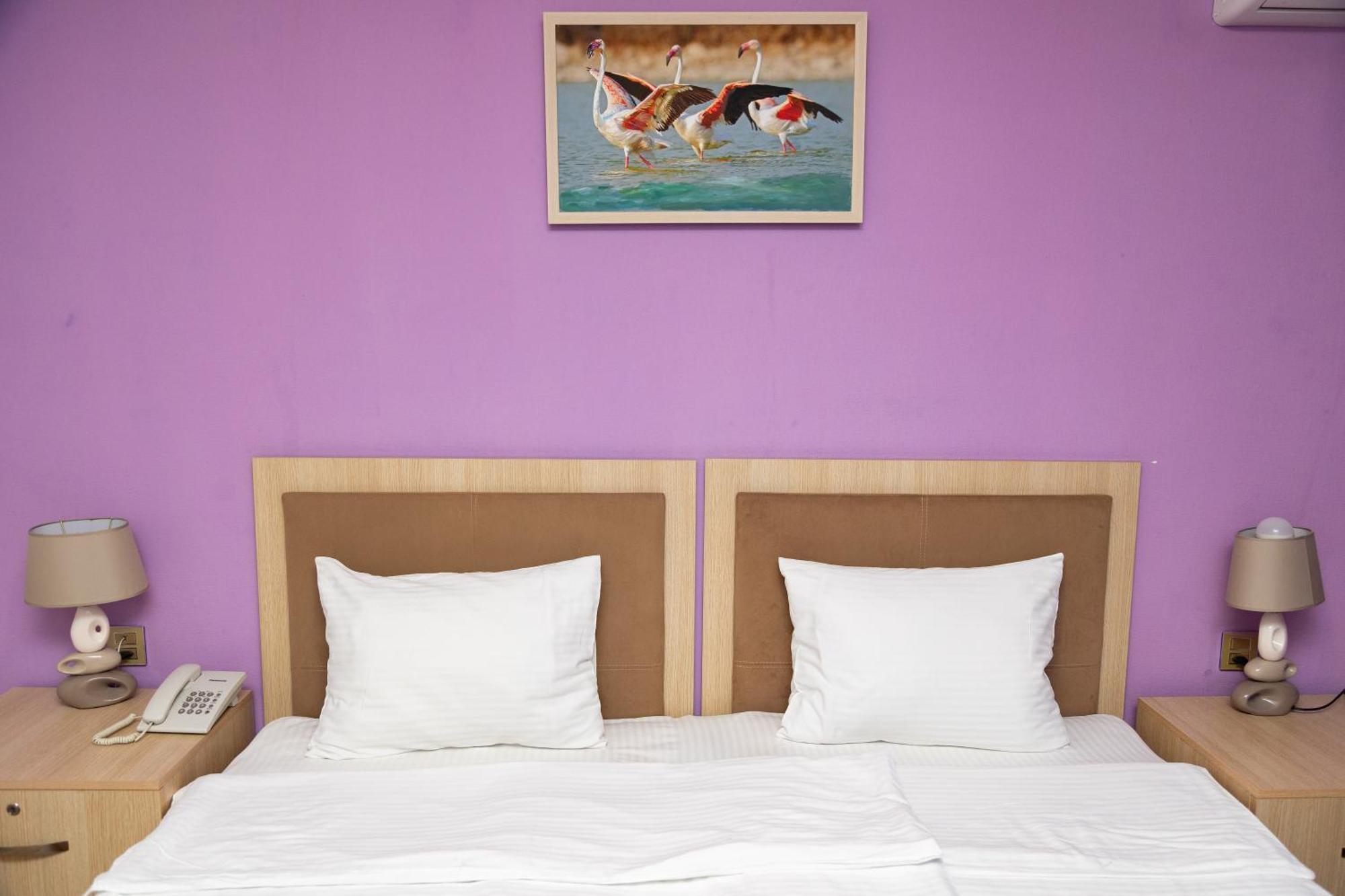 Flamingo Hotel Баку Екстериор снимка