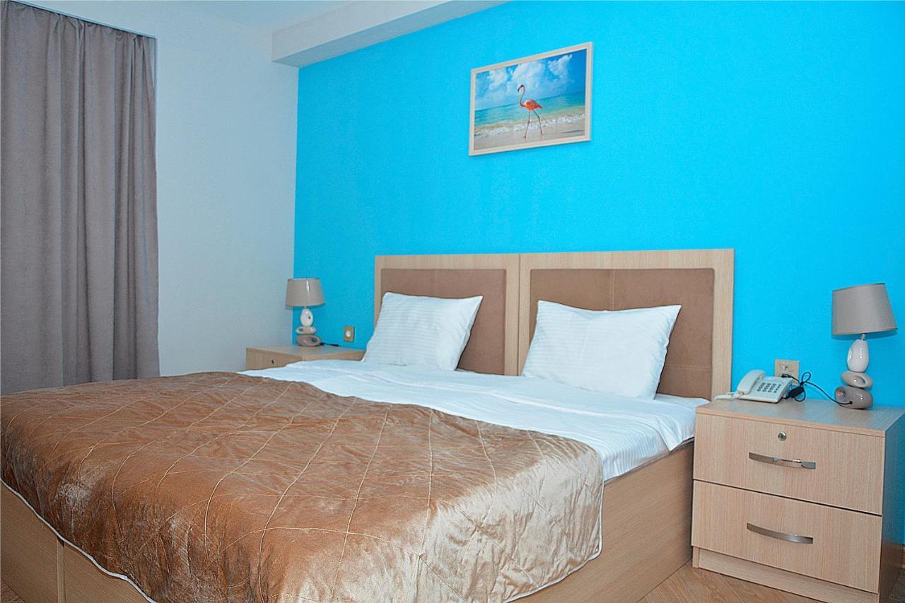 Flamingo Hotel Баку Екстериор снимка