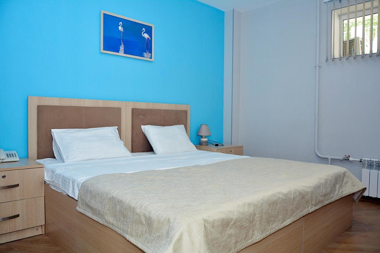 Flamingo Hotel Баку Екстериор снимка