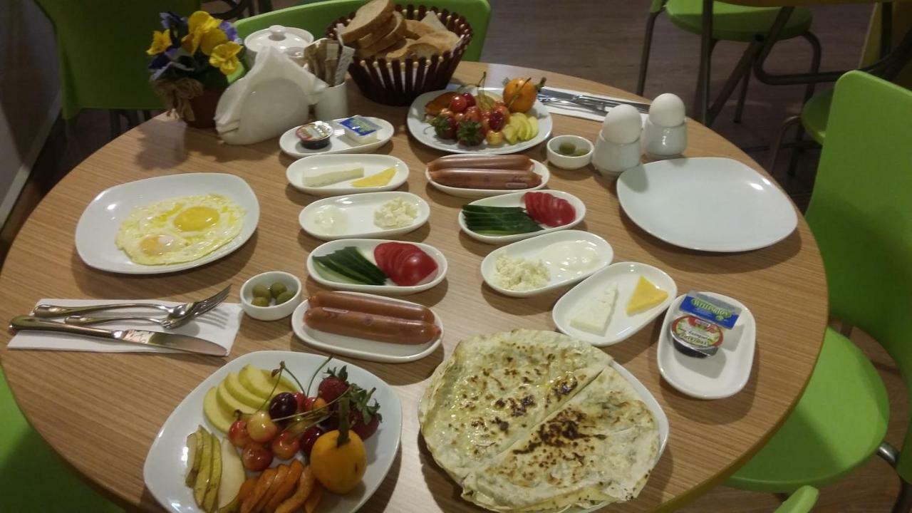 Flamingo Hotel Баку Екстериор снимка
